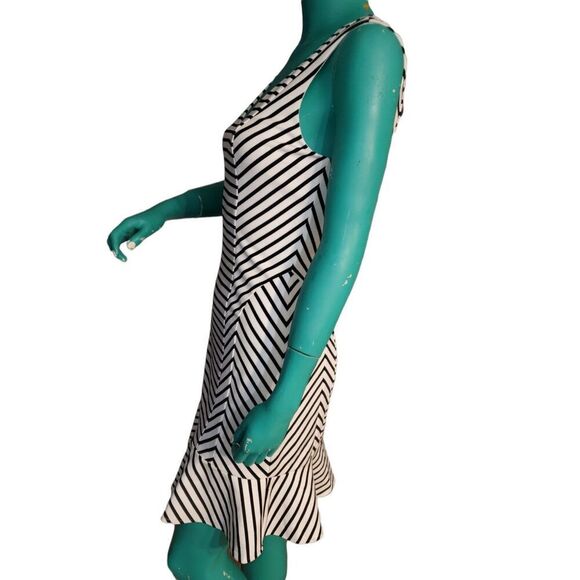 Bebe Geometric Black And White Striped Dress Size S - Picture 3 of 5
